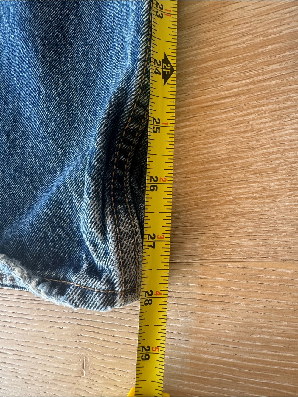 Levi’s low loose Jeans in Washed Blue - Picture 6 of 6